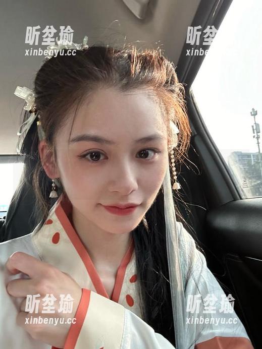 17c吃瓜 17c吃瓜苹果版:网红们的小秘密,这届瓜友有点猛!