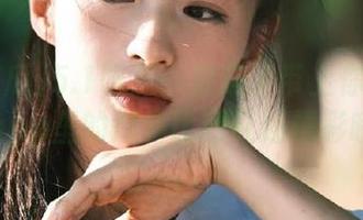 5.1吃瓜：别忘了带上你的薯片，app里的爆料比网红还精彩哦！