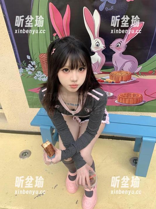 麻烦问一下，娜娜在线，51吃瓜的最新动态是什么？我有点跟不上了…