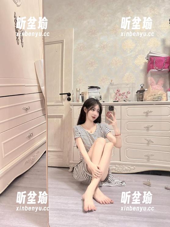 51吃瓜网 望着51吃瓜网的在线观看视频,我心中默念:真的是个大瓜!
