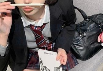 潜伏在线版，51黑料社精彩资源让你一次吃个够！