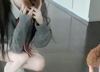 “718sx”的免费八卦居然让我变得这么八卦，是不是发病了？