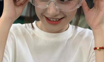 91黑料苹果版，让我们在瓜田里撒野，找寻那颗隐藏的真相！
