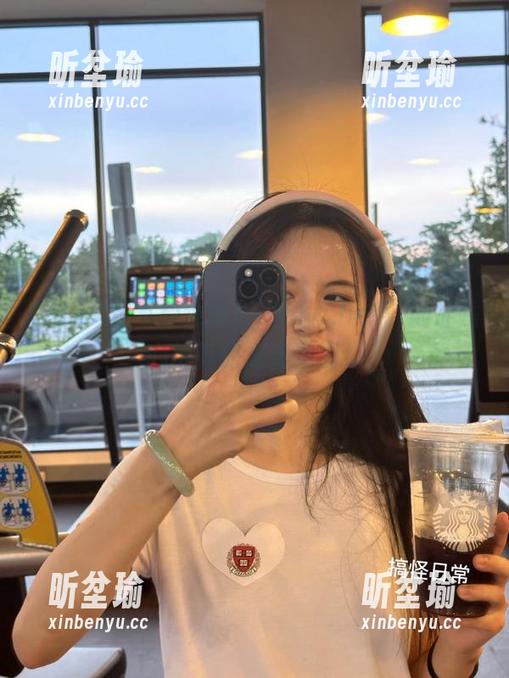 hlw 想不爱也难!“hlw.bet”地址贴心推荐的瓜有毒啊!