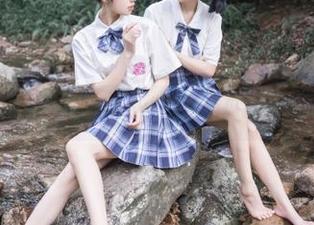 老铁们，ios版“hlw”居然有瓜拼团功能，我的天！