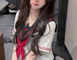 嘘！登录五一吃瓜网，今天的瓜有点…香？怎么忍不住多看一眼呢。