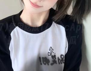 使用吃瓜17cgccApp，轻轻松松上演‘别闹，我正忙着看瓜’的剧情！