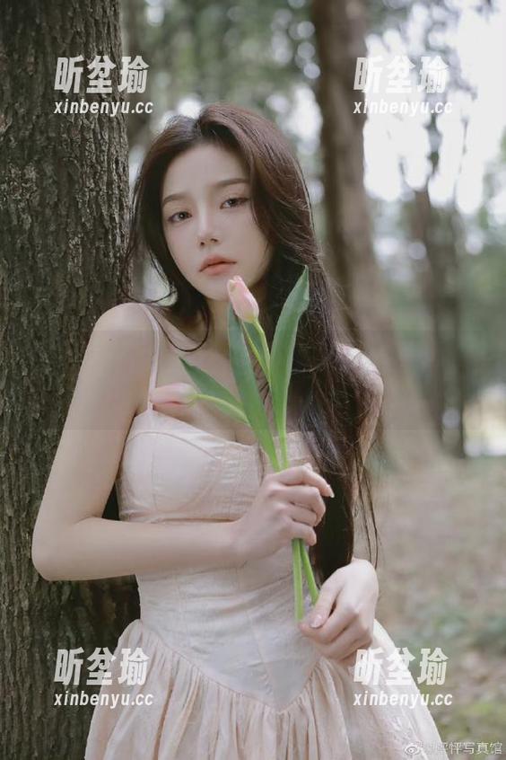 “天天吃瓜网”的链接就像流浪的小猫，忍不住想点开