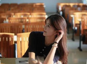 来自“黑料不打烊tttzzz”的分享：谁在网红圈里翻船了？