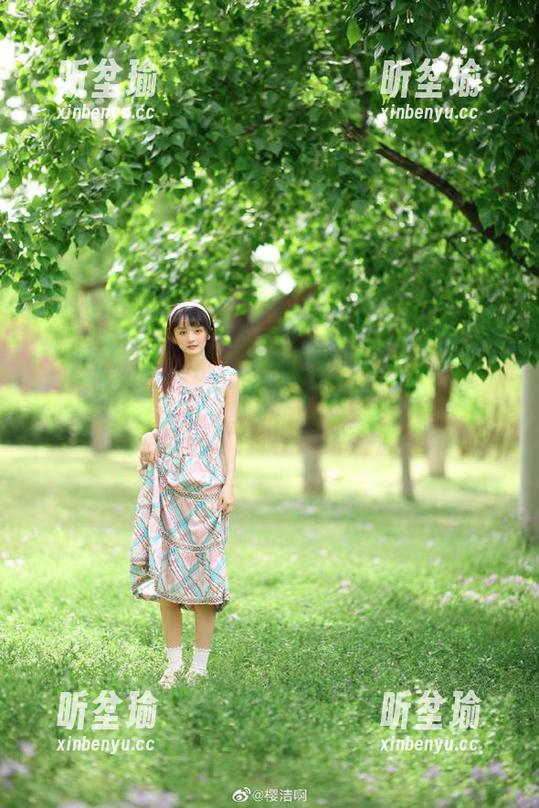 在线围观，zztt49.ccm黑料不打烊，真相就像那颗桃子，甜中带点儿涩。