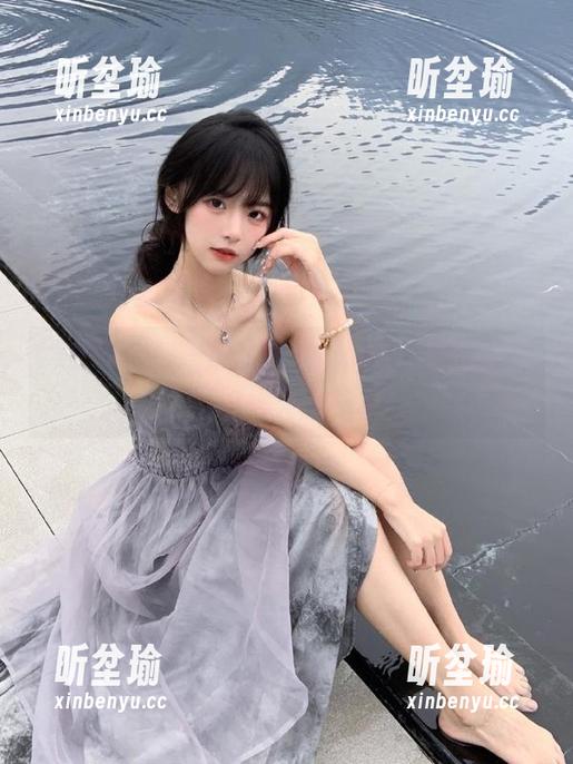 一键收藏黑料吃瓜，竟然能让午餐时间有趣多了！