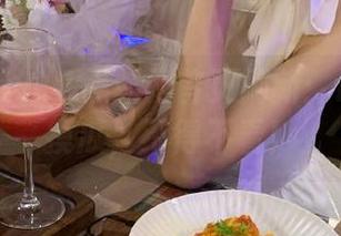 911黑料网首页刷新：谁在偷偷摸瓜，不得不看！