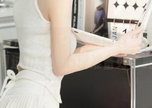 ios专享：“黑网料”里的八卦如同过山车，心理准备好了吗？
